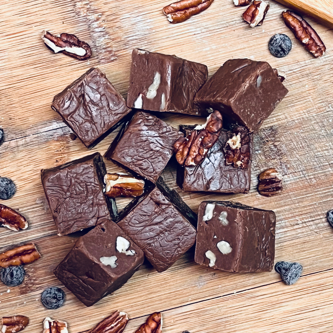 Chocolate Fudge with Pecans